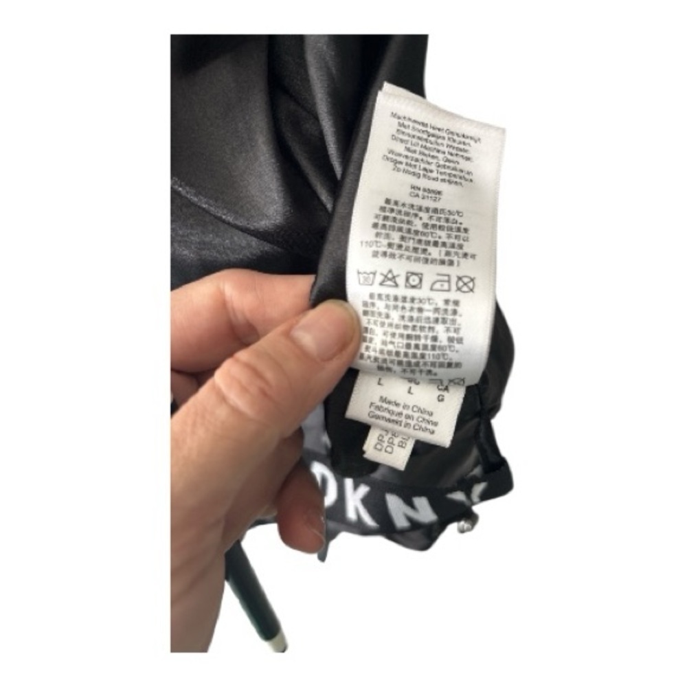 🖤 DKNY Sport Quilted Velvet Bomber Jacket Sz L NWOT🖤 - Picture 9 of 10